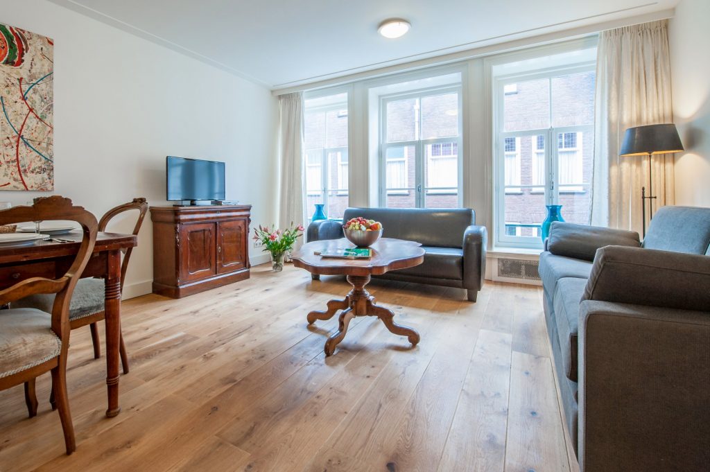 Minimalist Amsterdam Serviced Apartments Short Stay for Small Space