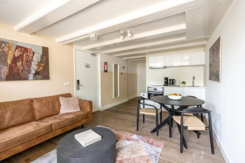 AMS-Dockside-Flats-1b2-livingroom