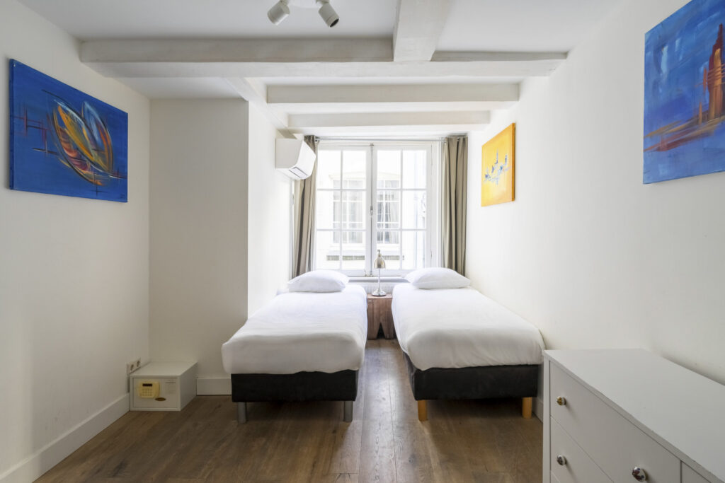 AmsterdamHarbour_OneBedroomApartment_Room201_1 (1)