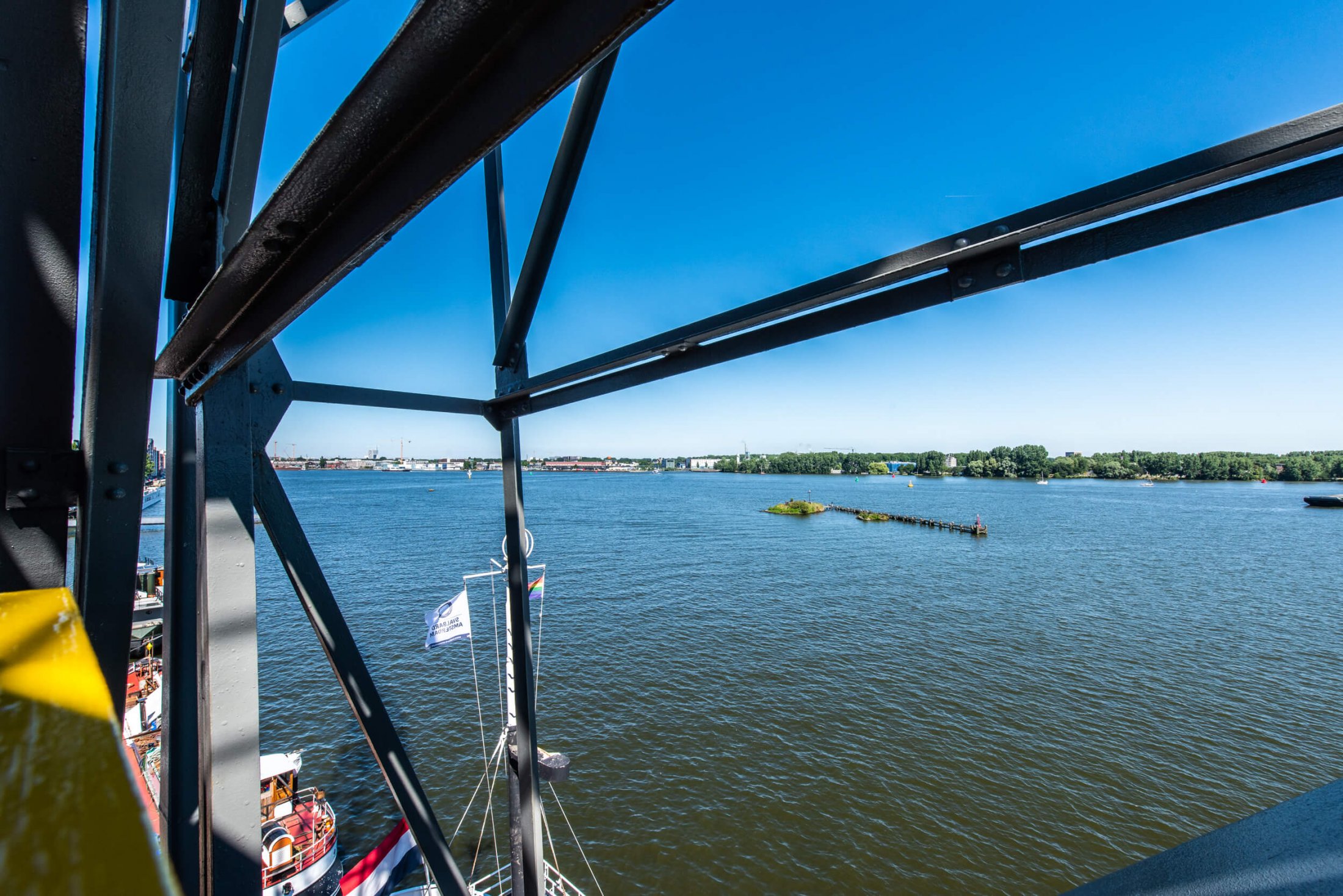 The Yays - Crane Apartment - view