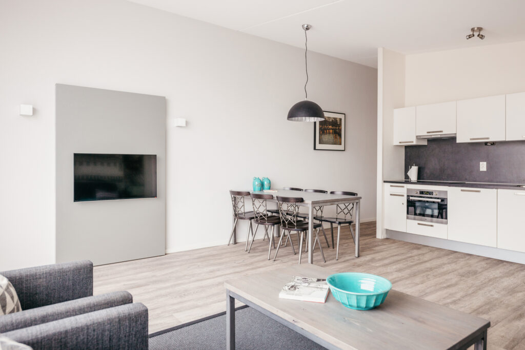 yays-amsterdam-prince-island-comfort-tv