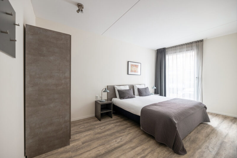 yays-amsterdam-prince-island-two-bedroom-master-bed