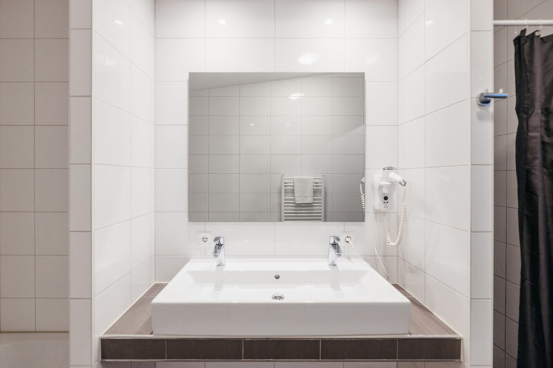 Yays Bickersgracht, Amsterdam, Family Two-Bedroom Apartment Type, Sink