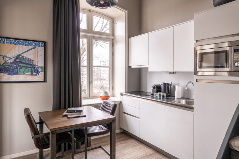 Yays Oostenburgergracht, Amsterdam, Tower Suite apartment type, Kitchen