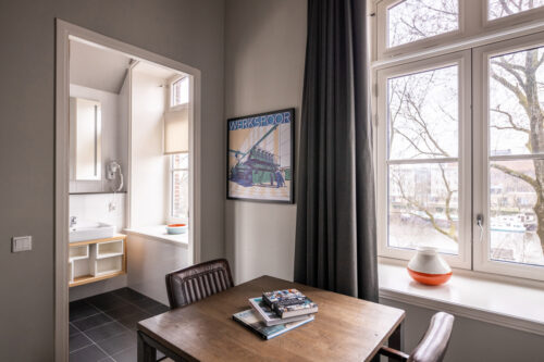 Yays Oostenburgergracht, Amsterdam, Tower Suite apartment type, Dining Table