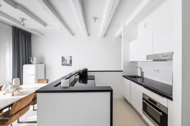 Yays Zoutkeetsgracht, Amsterdam, Two-Bedroom Family Canal Apartment Type, Kitchen