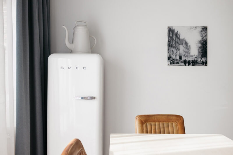 Yays Zoutkeetsgracht, Amsterdam, Two-Bedroom Family Canal Apartment Type, Smeg