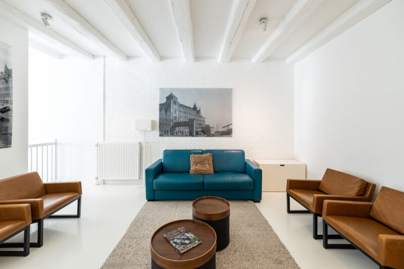 Yays Zoutkeetsgracht, Amsterdam, Two-Bedroom Family Canal Apartment Type, Living Room