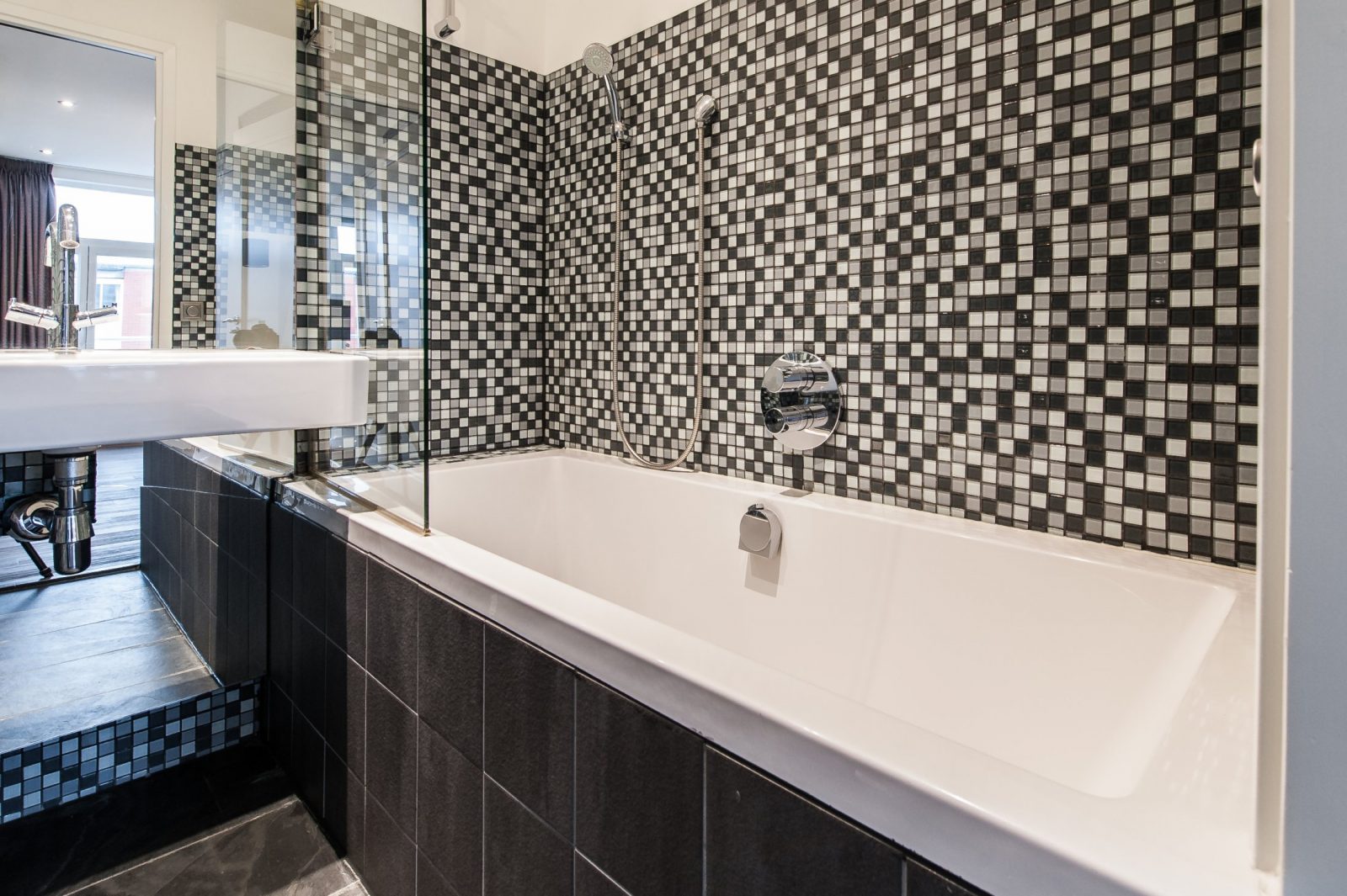 Eastern Park 1-Bedroom Back Suite V+ Serviced Apartment Amsterdam