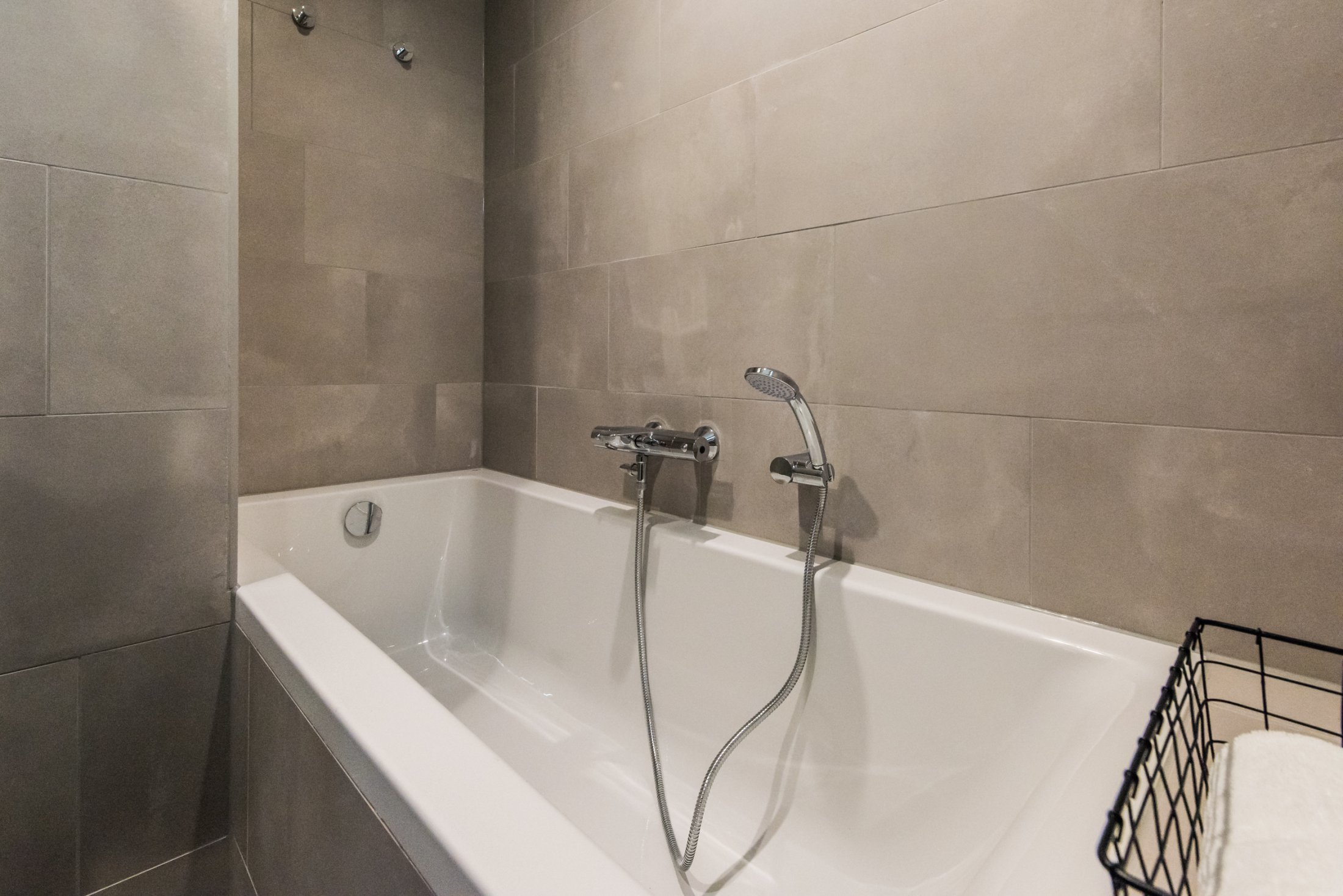 Eastern Docklands Apartment Amsterdam Two-Bedroom Bathroom