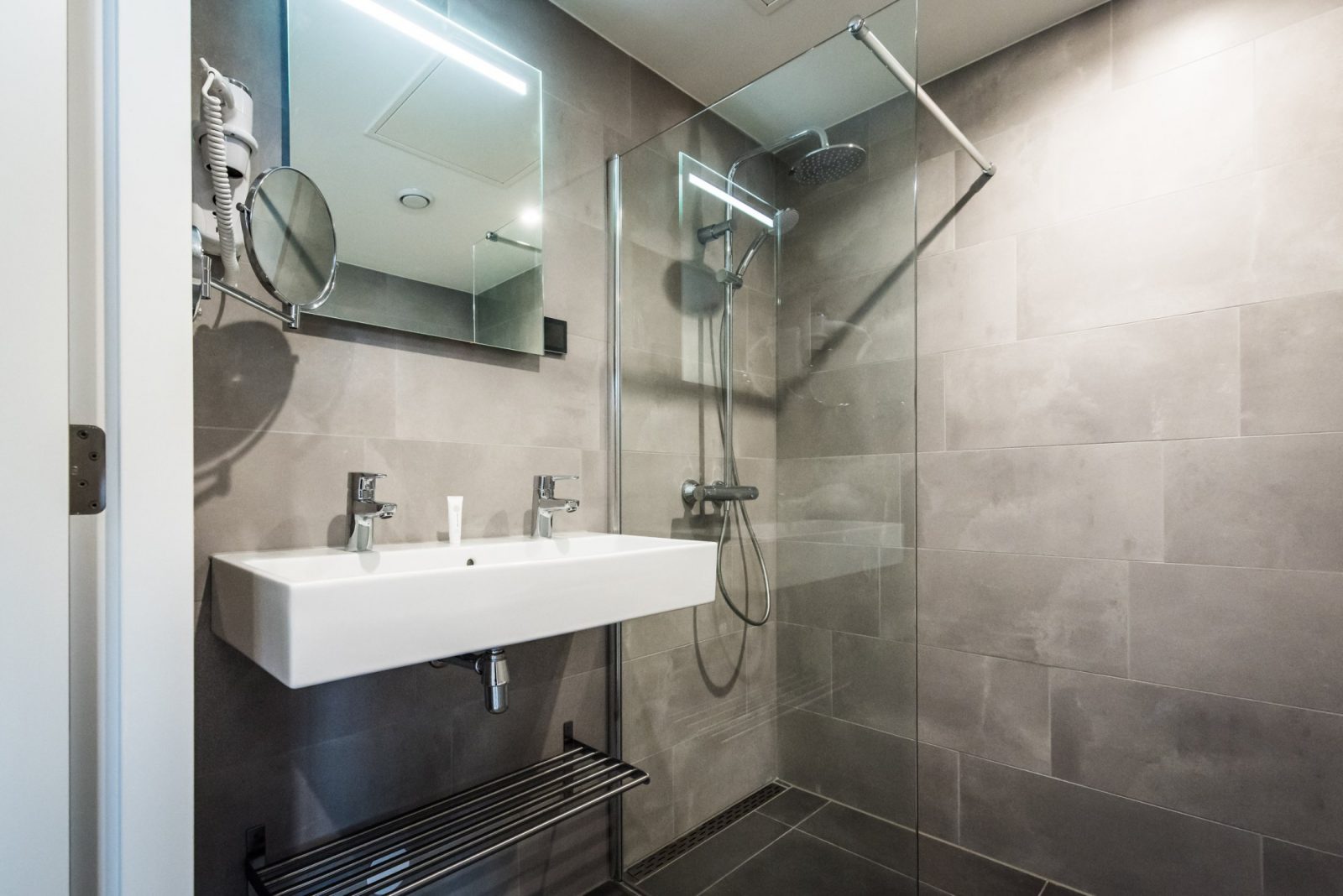 Eastern Docklands Serviced Apartment Amsterdam Bathroom