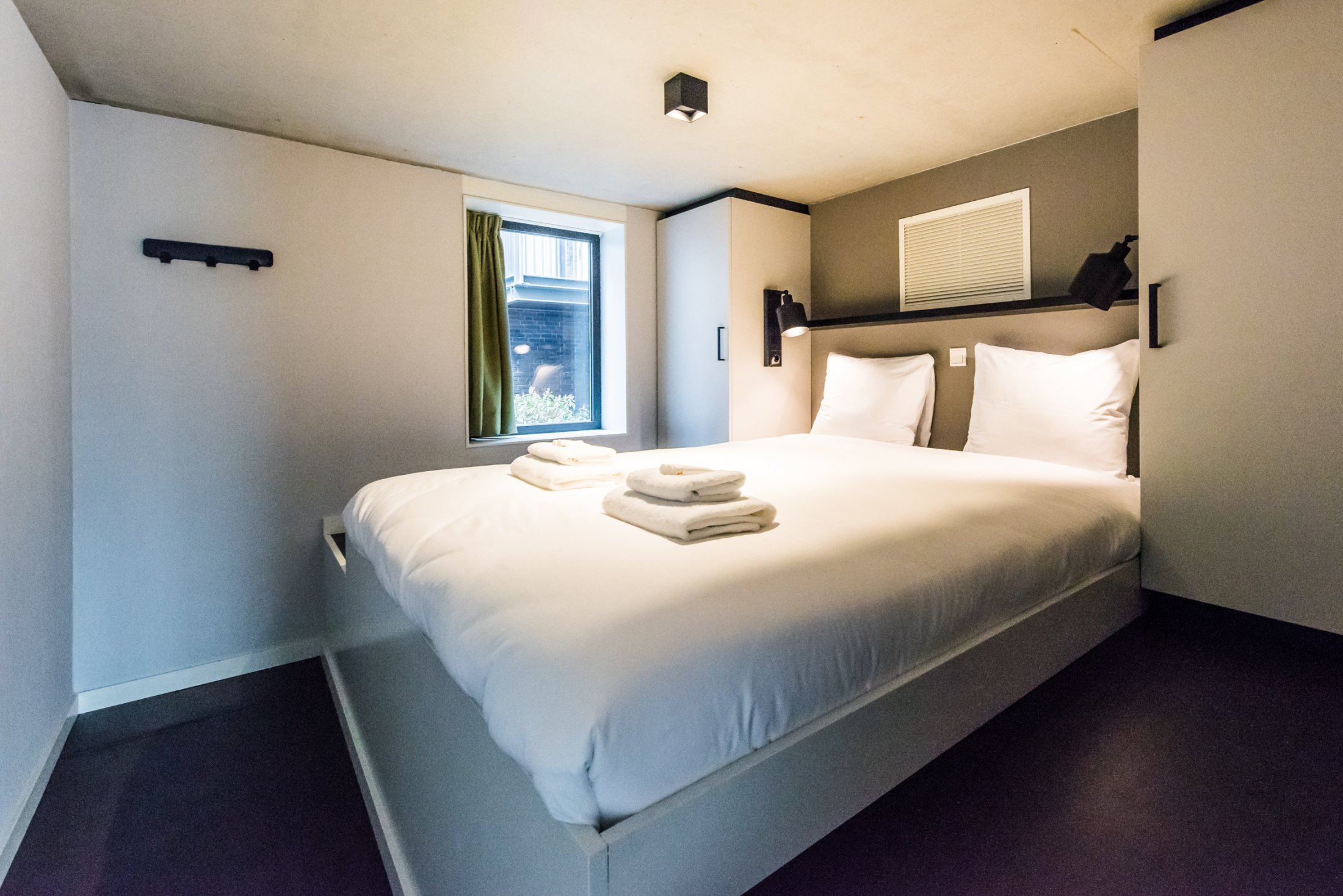 Eastern Docklands Apartment Amsterdam One-Bedroom Wheelchair Bedroom