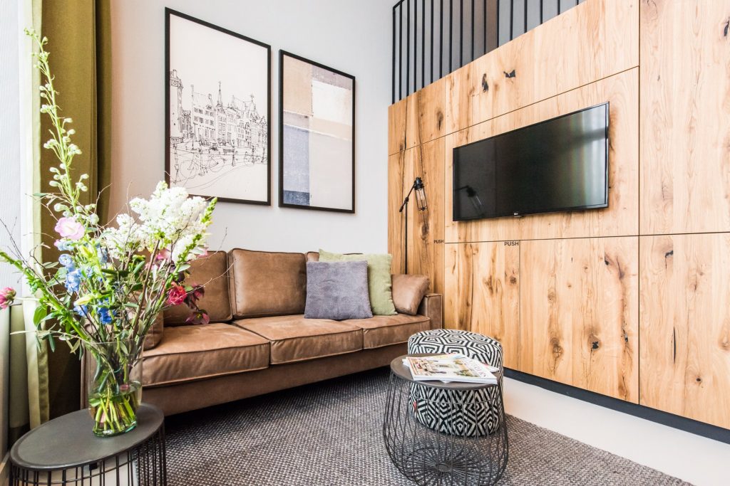 One Bedroom Apartment Wheelchair Accessible Short Stay Group