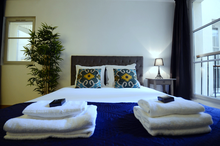 Museum View Serviced Apartment Paris Studio Twin Beds Bedroom
