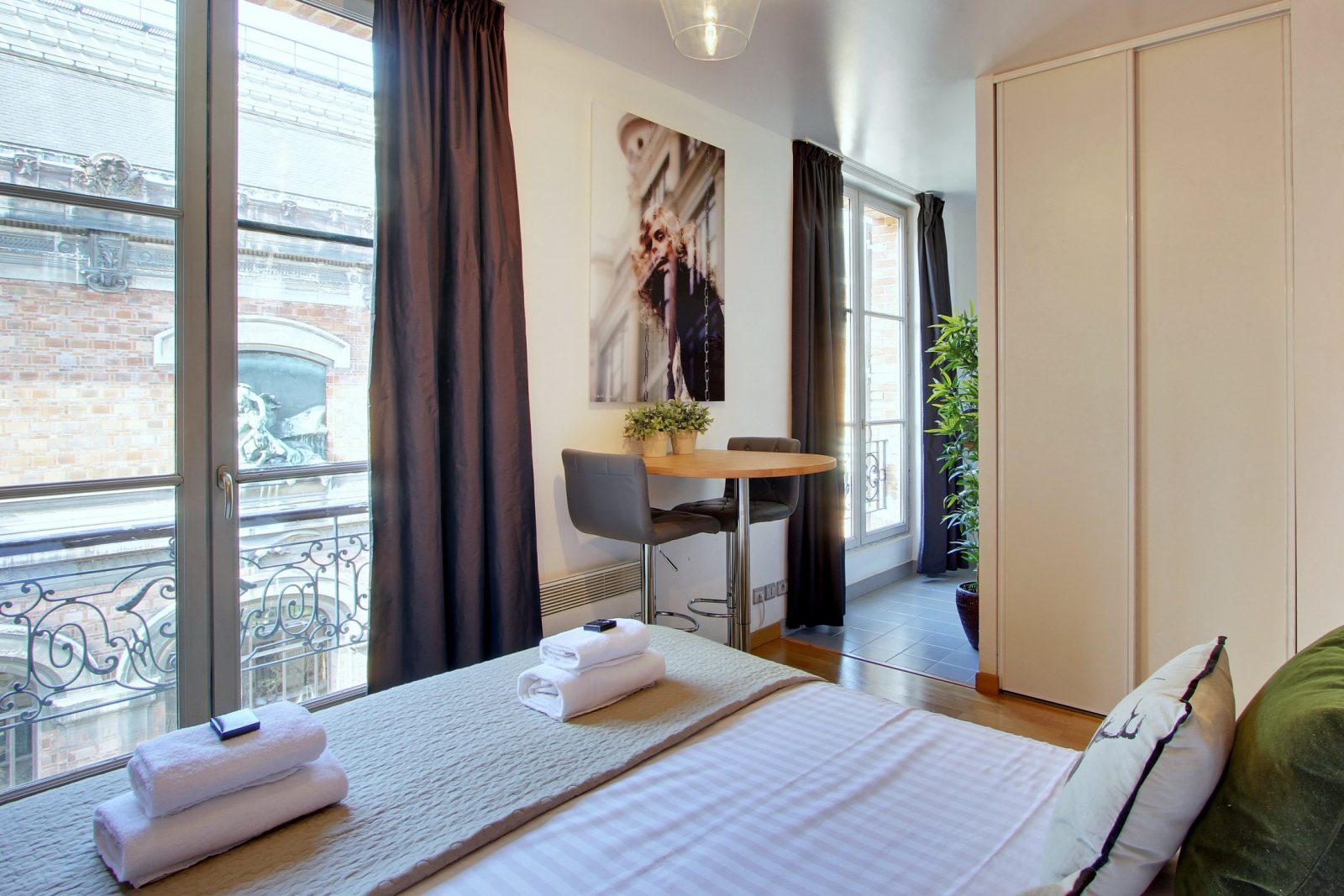 Museum View Serviced Apartment Paris Studio Bedroom
