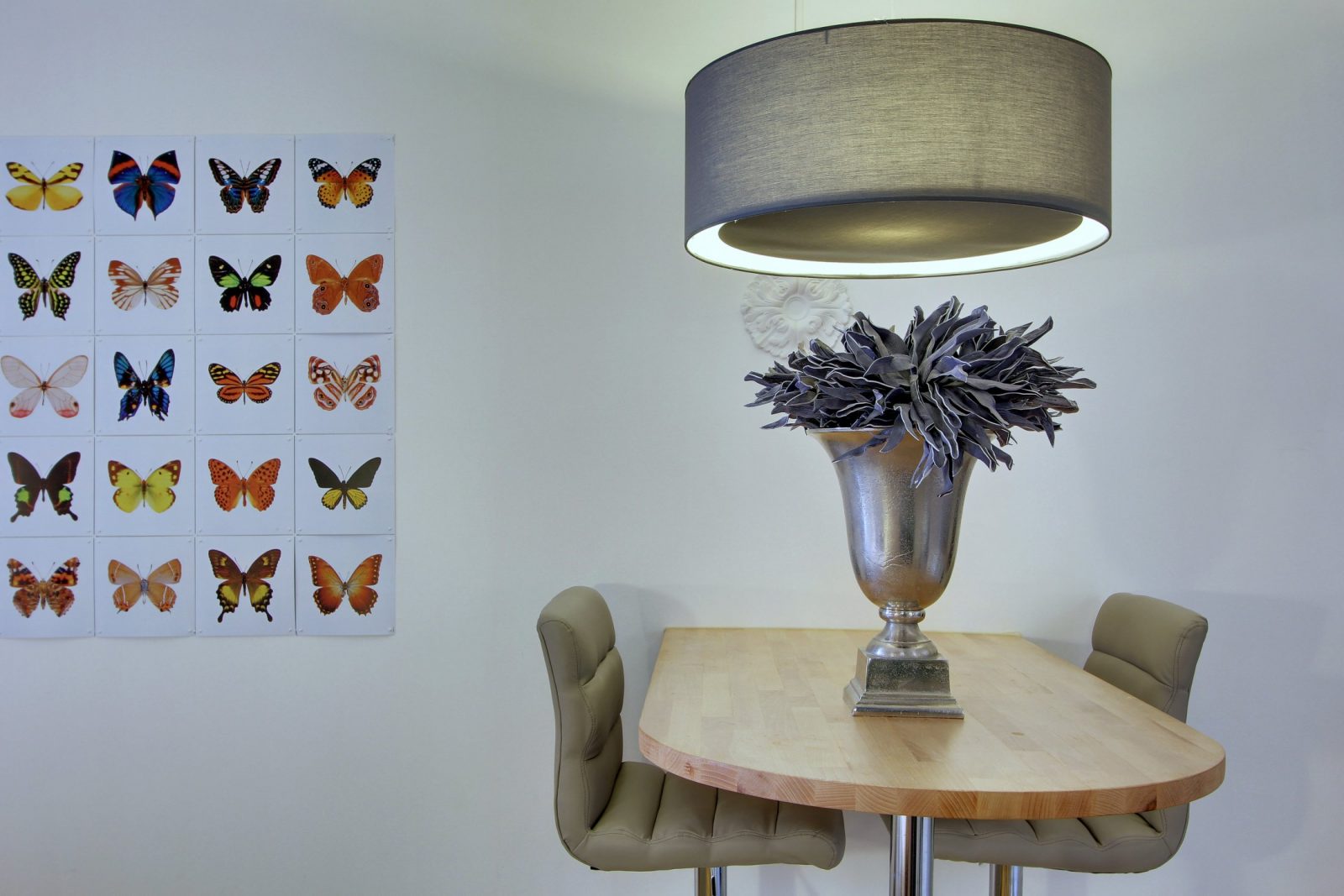 Museum View Serviced Apartment Paris Studio Twin Beds Kitchen