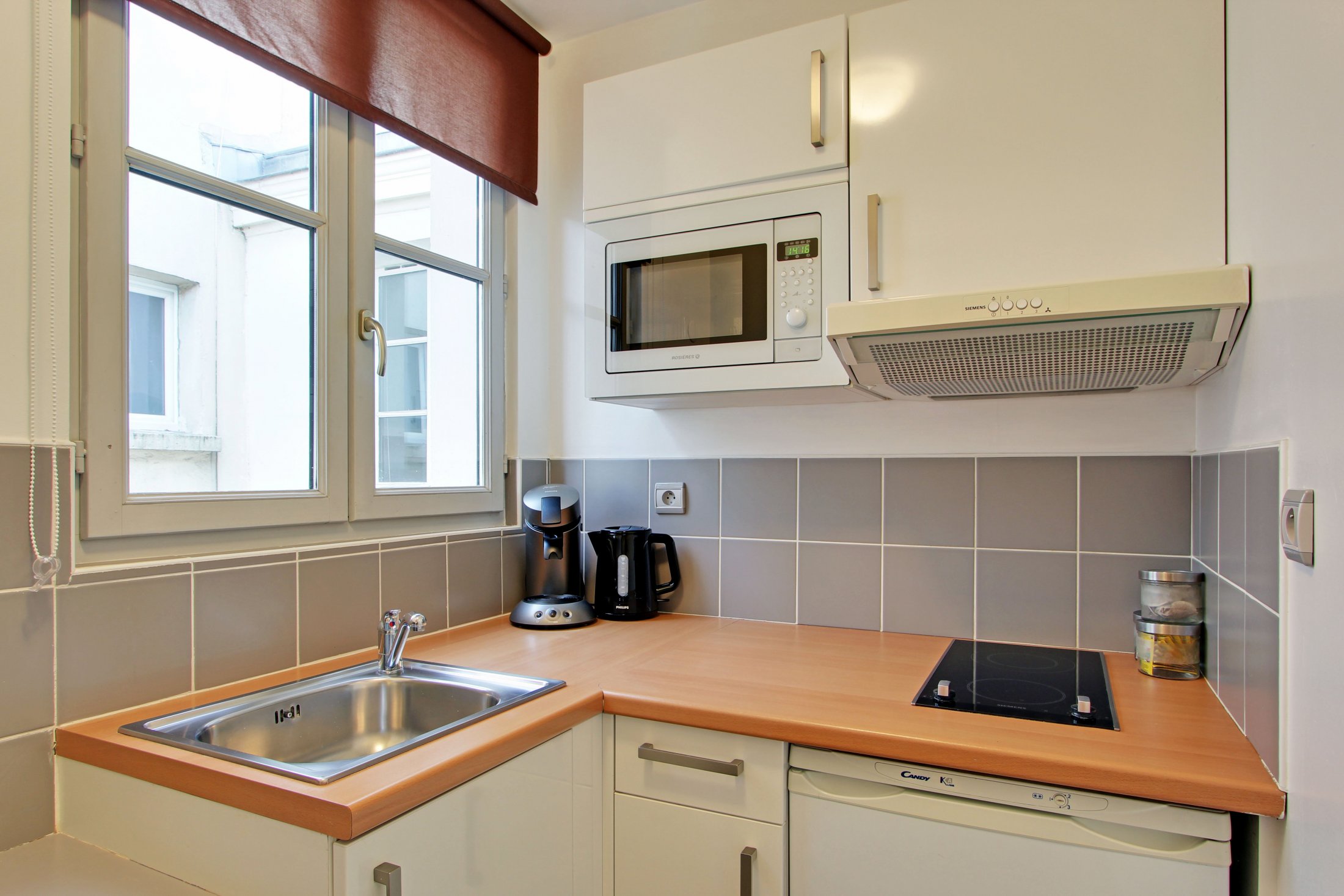 Museum View Serviced Apartment Paris Studio Deluxe Kitchen