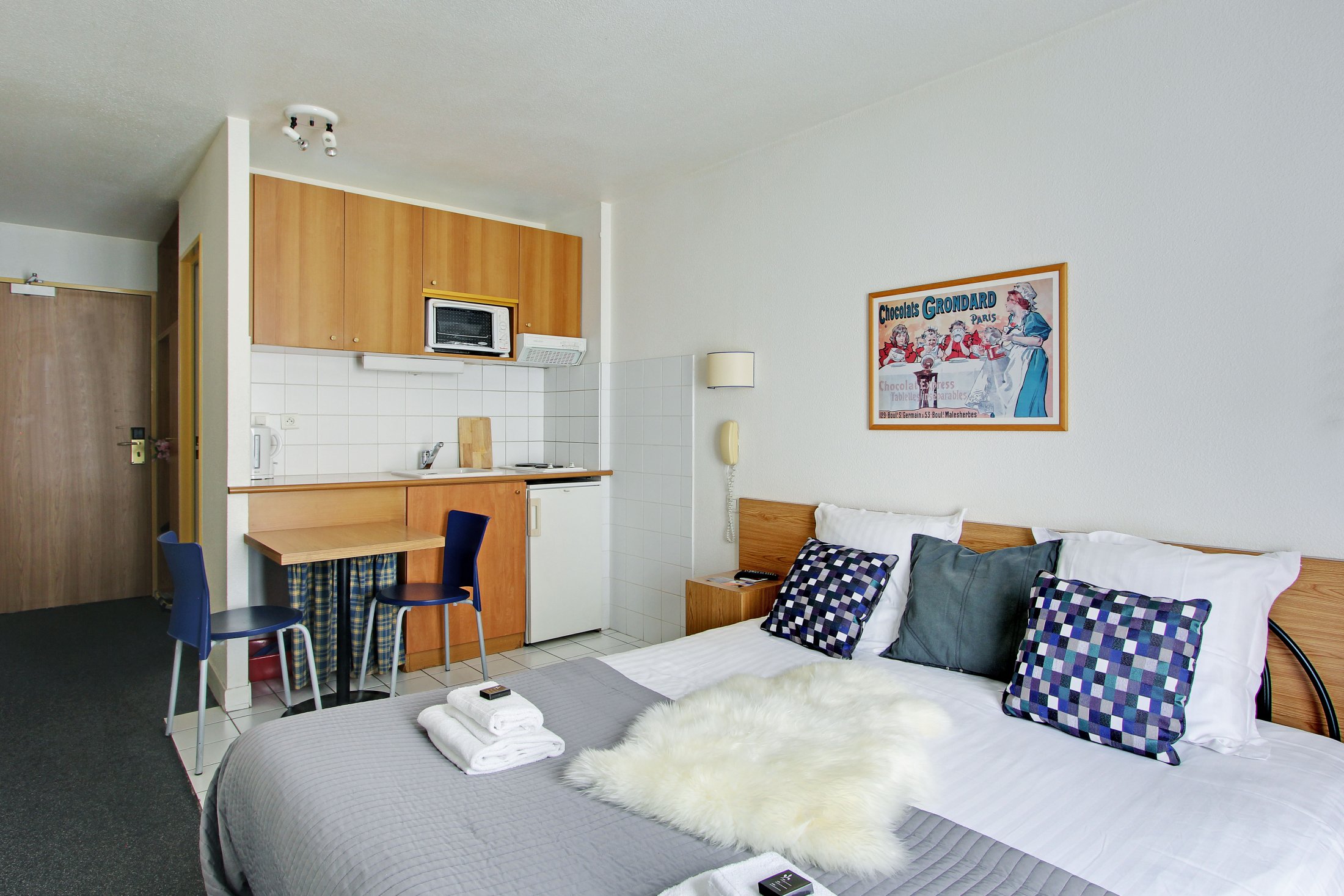 Residence Les Lilas Serviced Apartment Paris Studio Bedroom