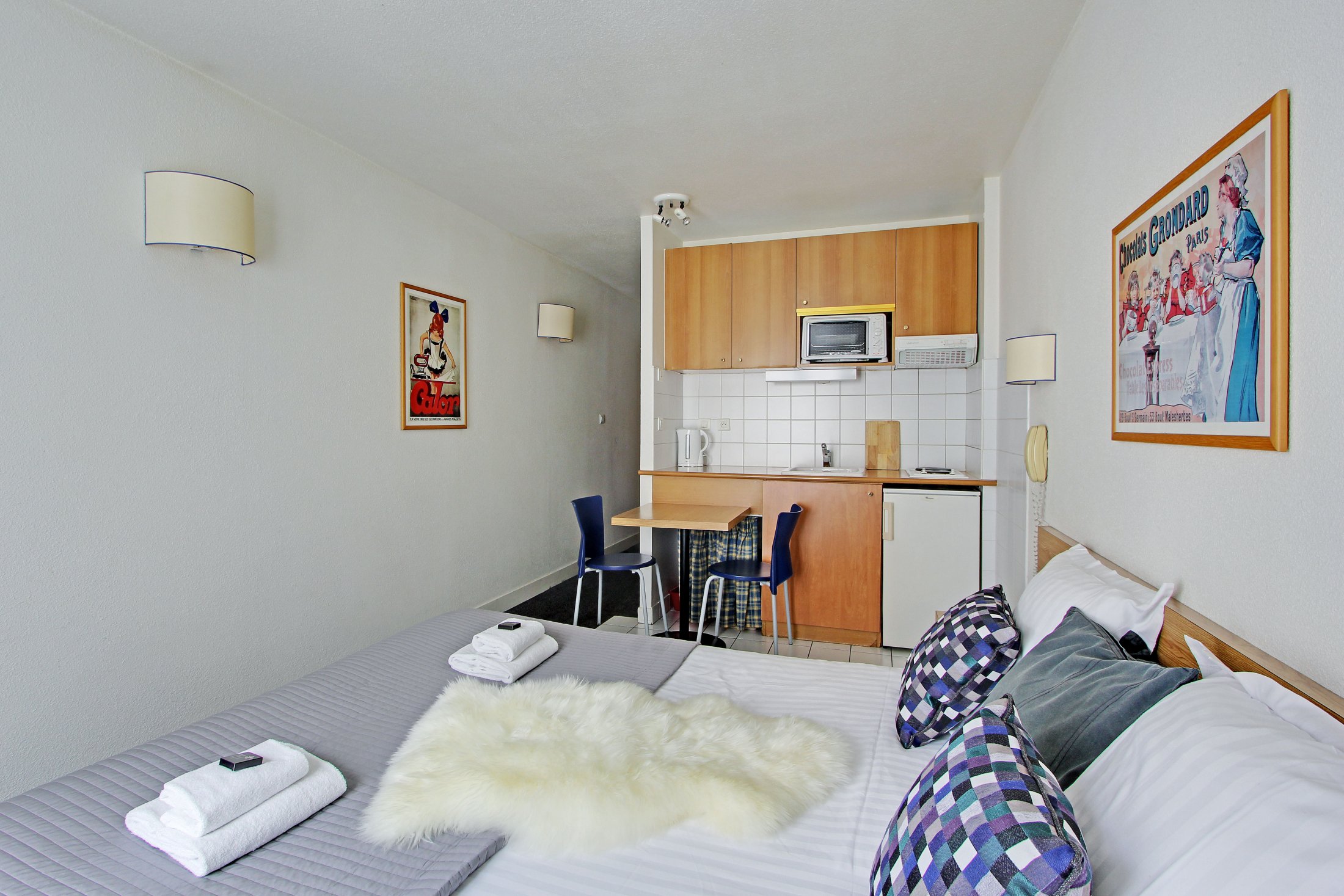Residence Les Lilas Serviced Apartment Paris Studio Bedroom