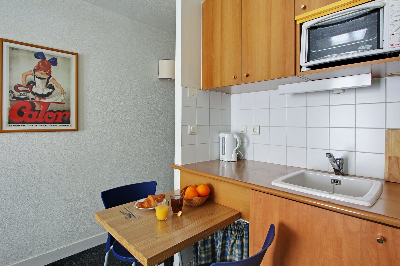 Residence Les Lilas Serviced Apartment Paris Studio Kitchen