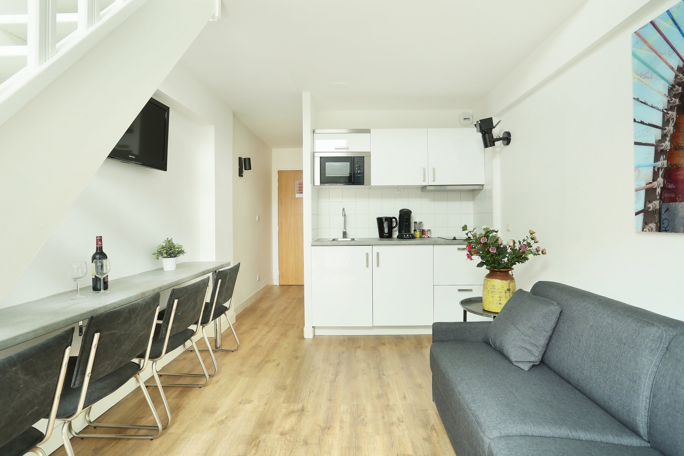 Residence Les Lilas Serviced Apartment Amsterdam Comfort Studio Mezzanine Living Room