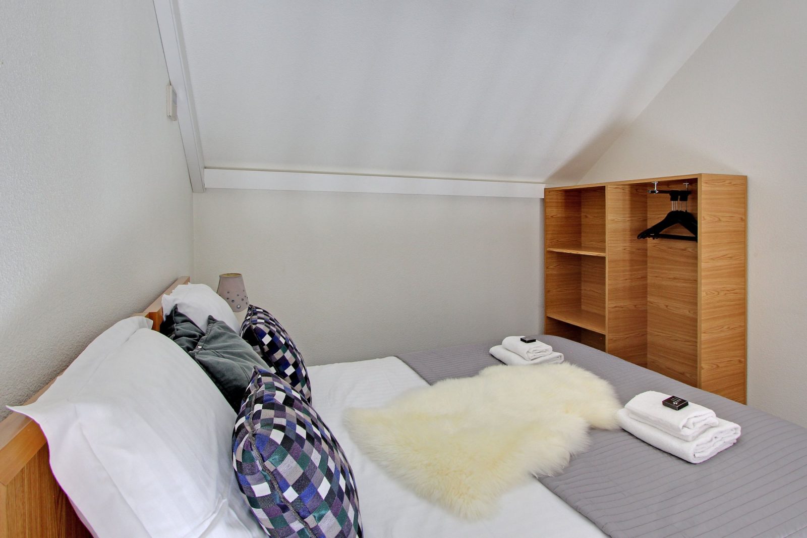 Residence Les Lilas Serviced Apartment Paris Studio Mezzanine Bedroom