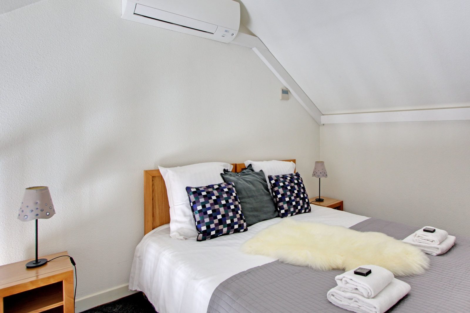 Residence Les Lilas Serviced Apartment Paris Studio Mezzanine Bedroom