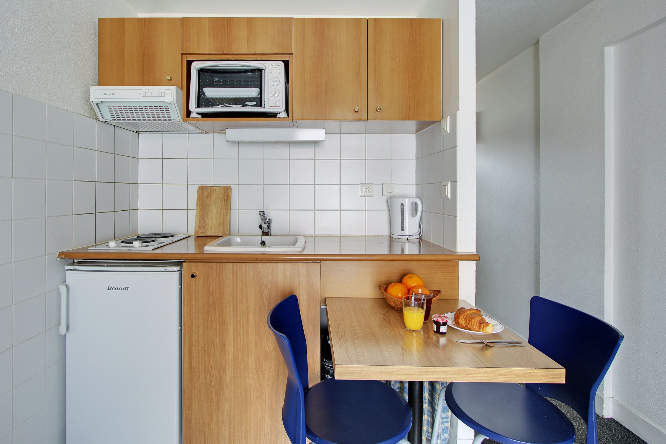 Residence Les Lilas Serviced Apartment Paris Studio Mezzanine Kitchen