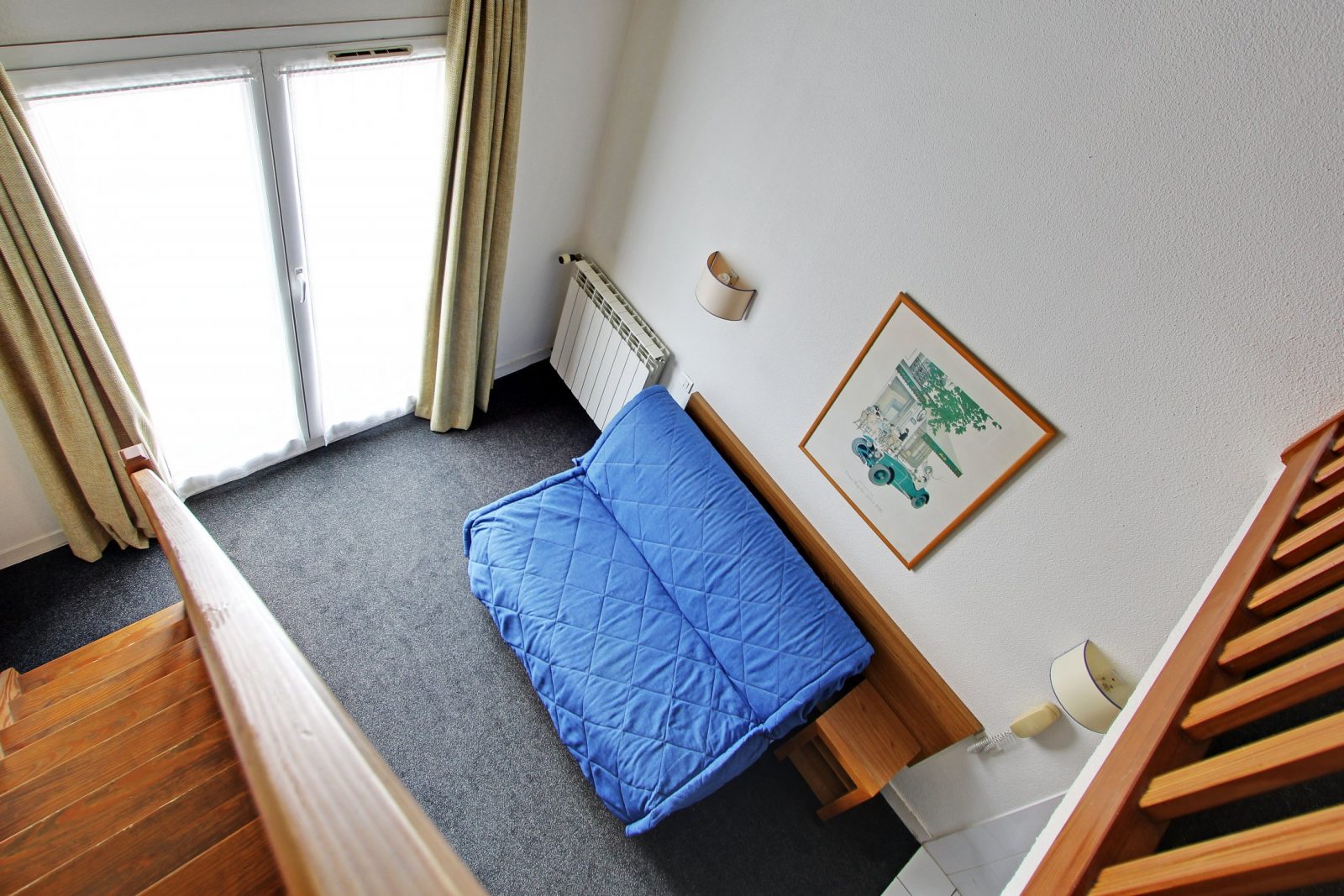 Residence Les Lilas Serviced Apartment Paris Studio Mezzanine Living Room