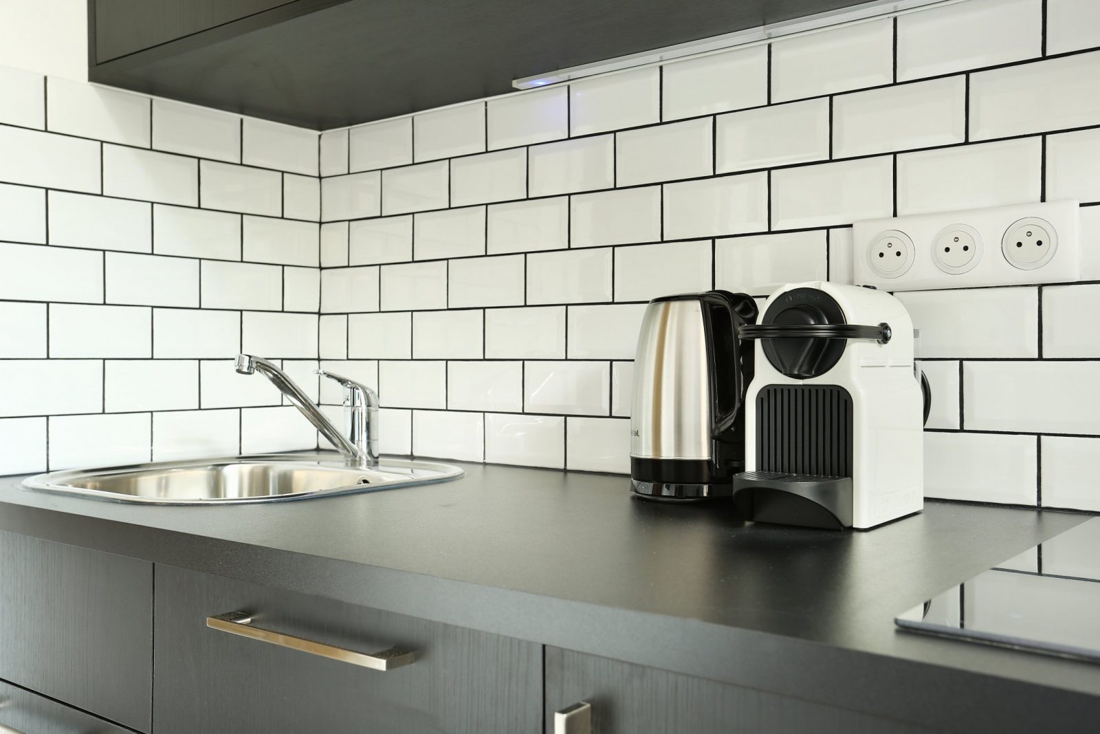 Eiffel Village Serviced Apartment Paris Studio Kitchen