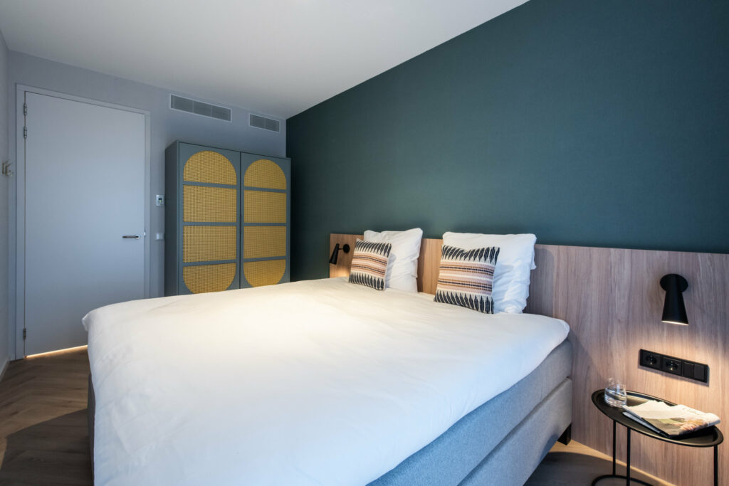 One-bedroom Comfort Breeze – Yays Entrepothaven Apartments Amsterdam (17) – bedroom 2