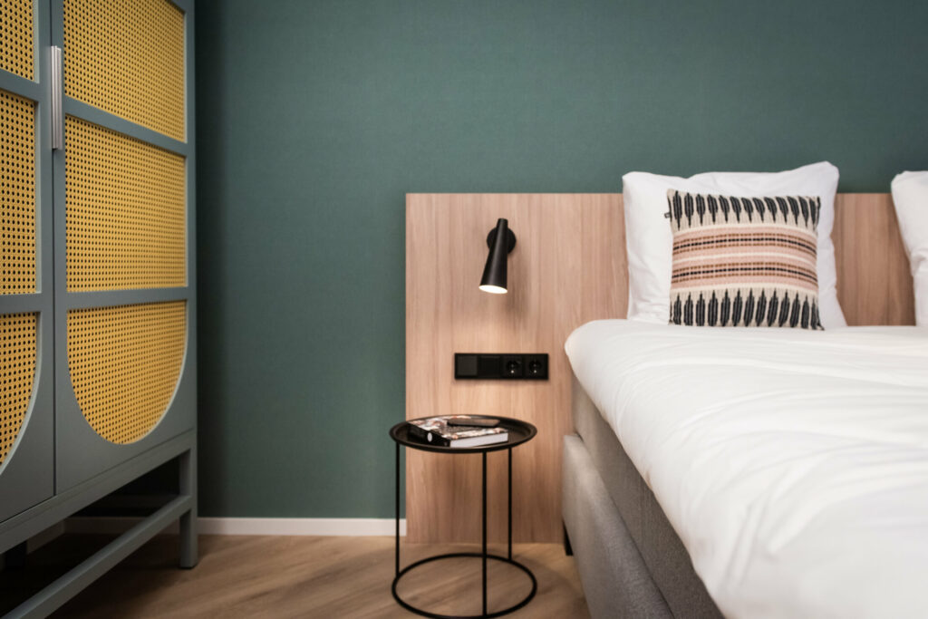 yays-docklands-comfort-closet