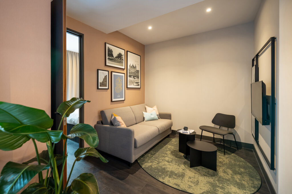 YAYS Den Haag Malieveld, One-Bedroom, Living Room