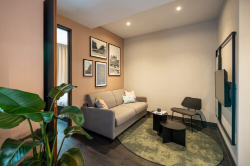 YAYS Den Haag Malieveld, One-Bedroom, Living Room