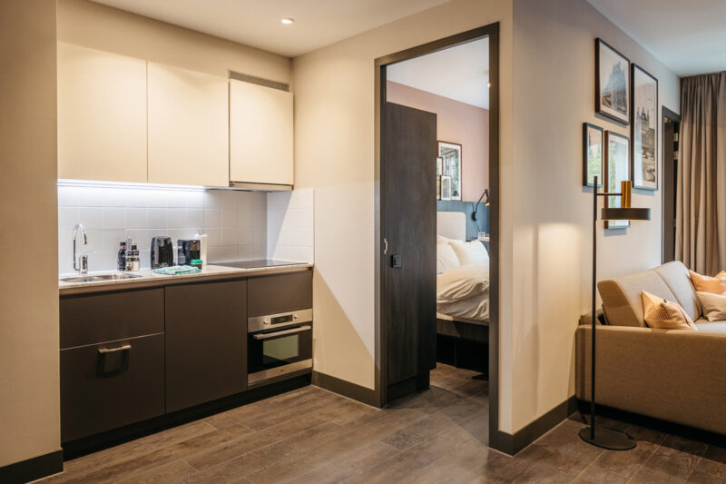 YAYS Den Haag Malieveld, One-Bedroom Comfort, Kitchen