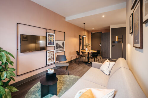 YAYS Den Haag Malieveld, One-Bedroom Comfort, Living Room