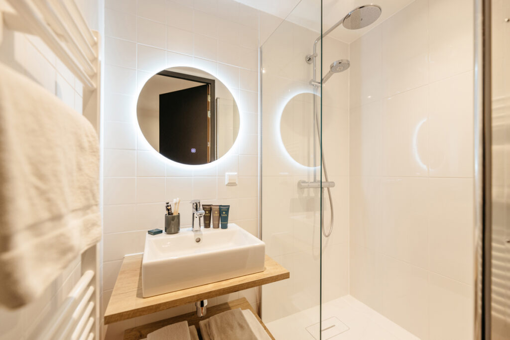 YAYS Den Haag Malieveld, Studio, Bathroom