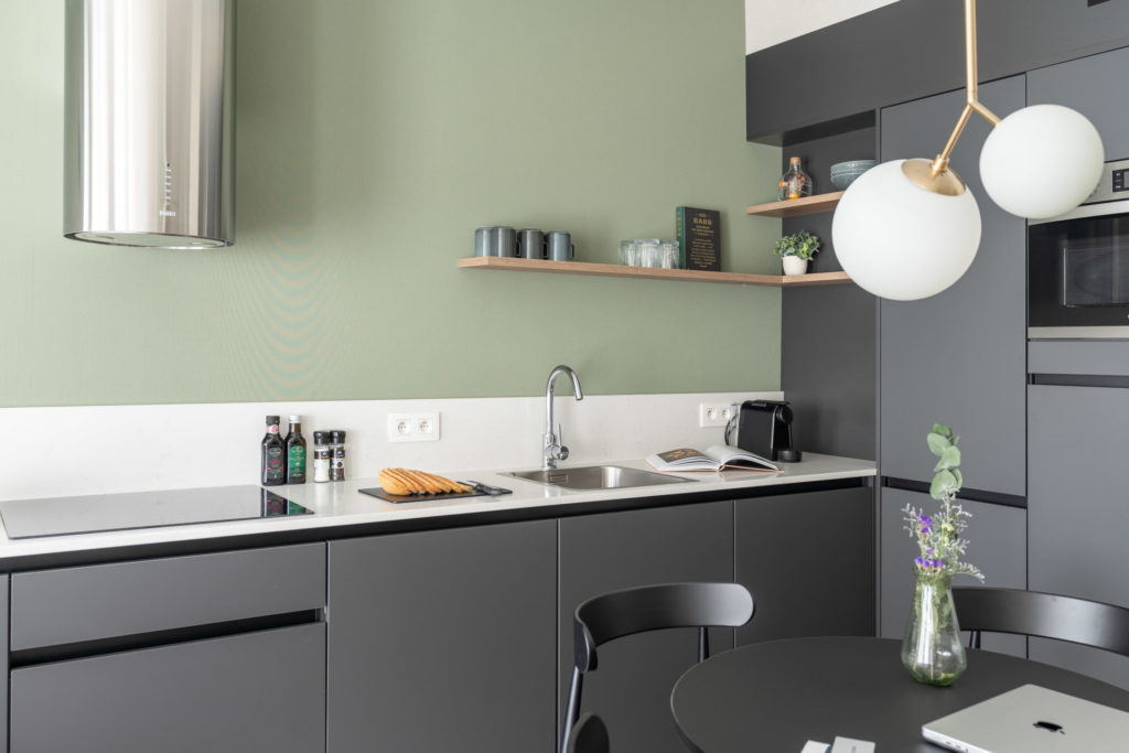yays-antwerp-opera-one-bedroom-2-kitchen