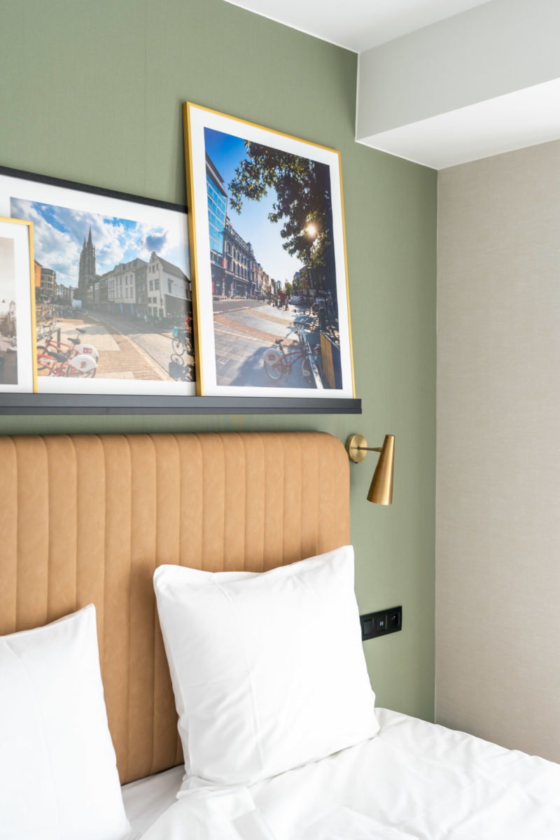 yays-antwerp-opera-one-bedroom-4-bed-detail
