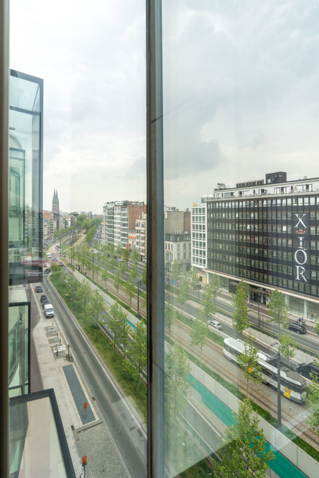 yays-antwerp-opera-one-bedroom-comfort-2-view