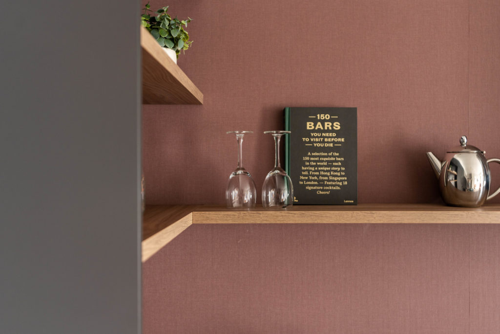 yays-antwerp-opera-one-bedroom-comfort-4-decoration-detail