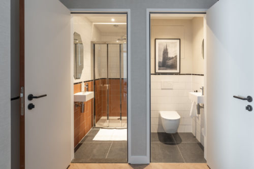 yays-antwerp-opera-two-bedroom-6-WA-shower-toilet