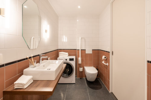 yays-antwerp-opera-two-bedroom-6-WA-sink