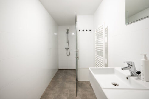 AMS-Dockside-Flats-2b-bathroom-sink